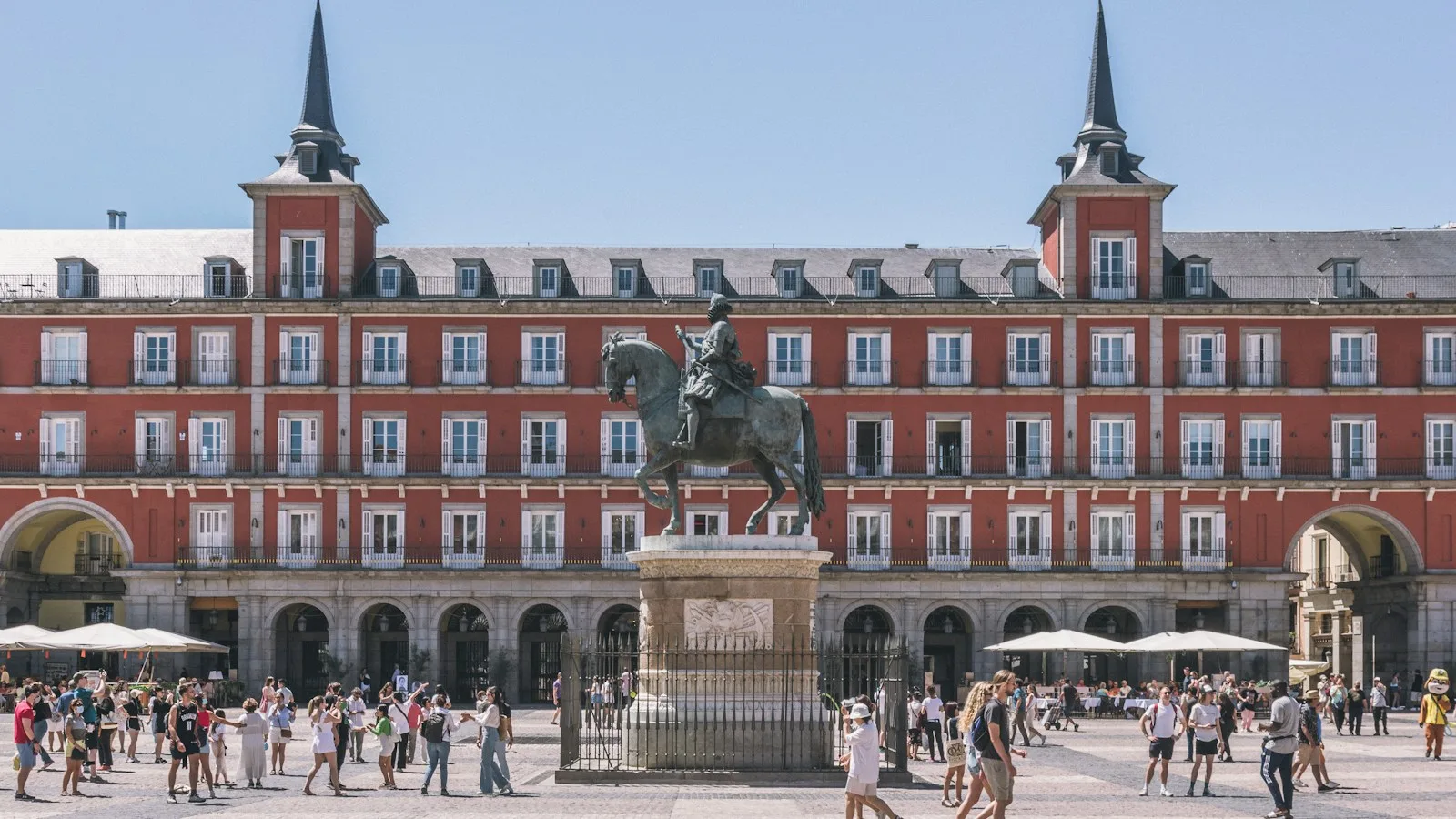 Madrid et le centre : des étés brûlants, des hivers frais